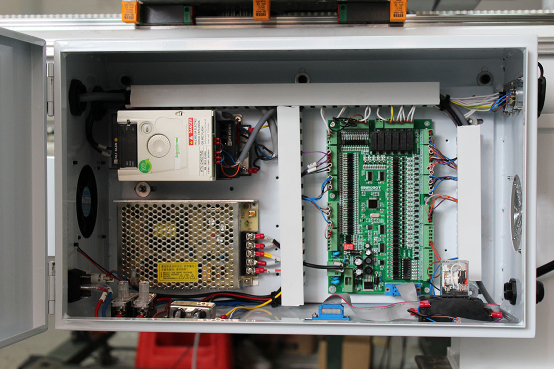 电箱内部100%实拍