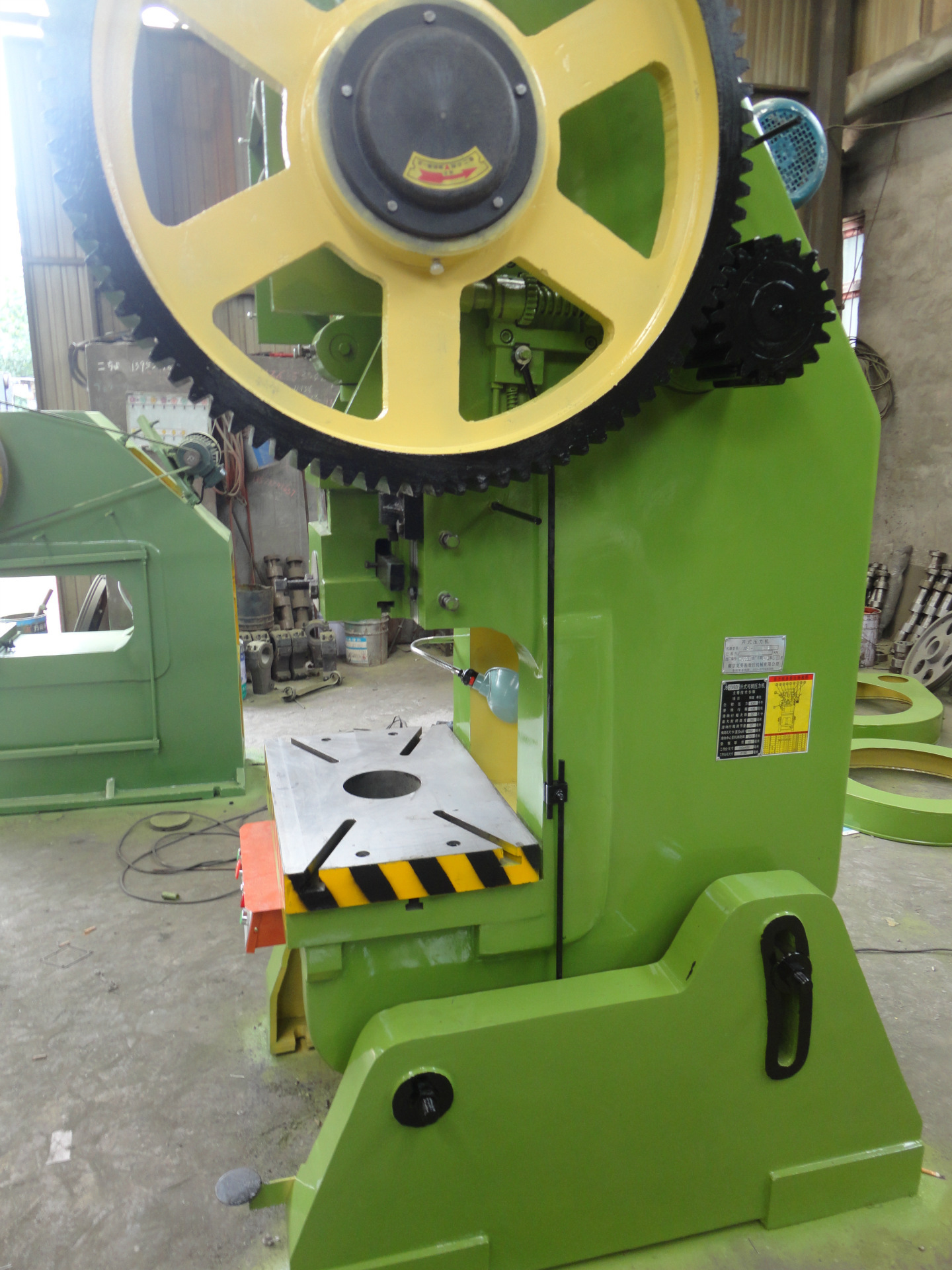 普通冲床直销 j23-25t开式可倾冲床 规格齐全 冲床厂家 安徽名牌