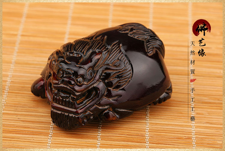 老红水牛角雕刻狮子手把件 仿古老物件 复古 做旧工艺品 古玩杂项