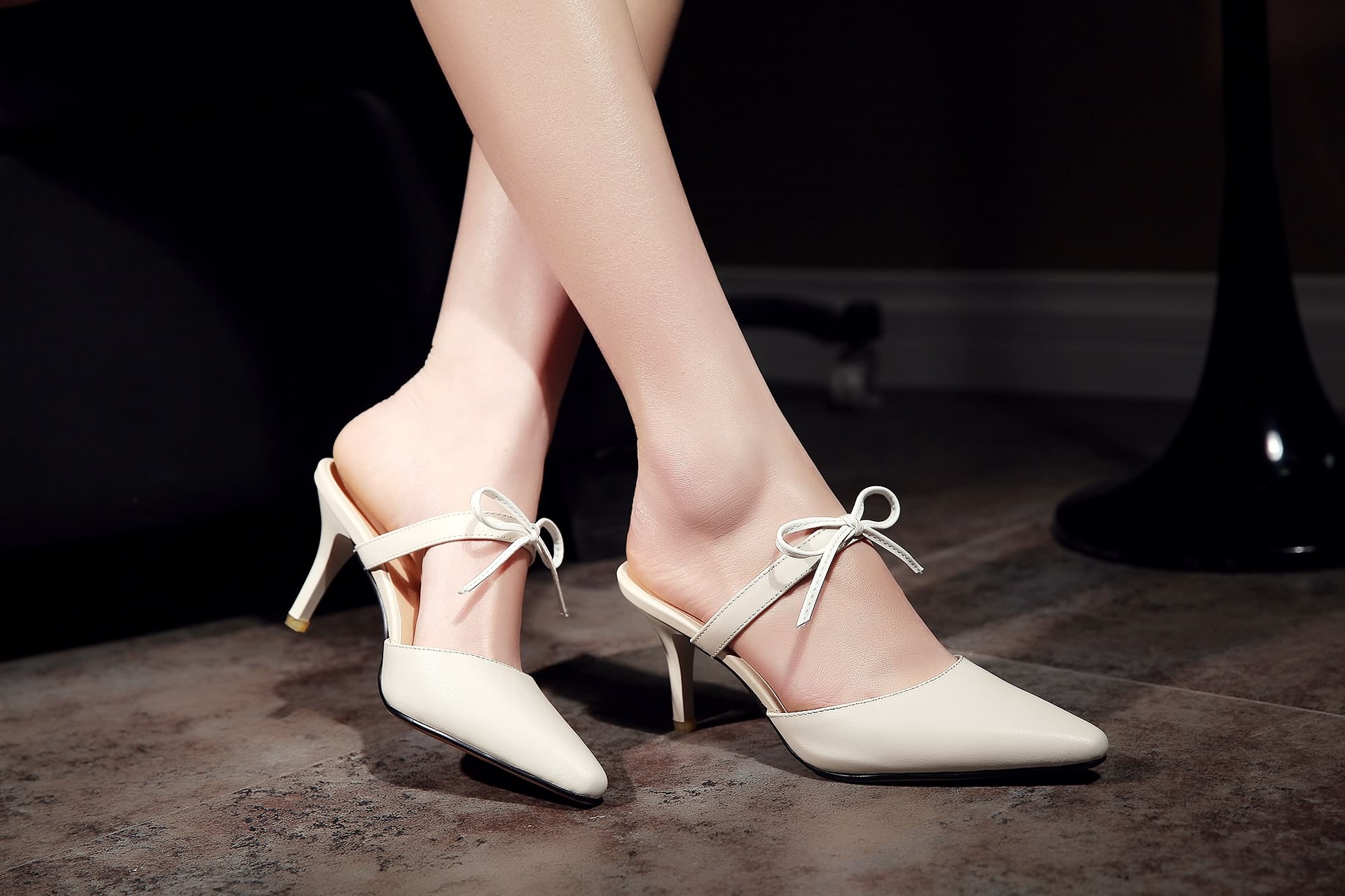 2015新款韩版女士凉鞋批发 凉拖鞋女高跟细跟真皮品牌女鞋 女夏