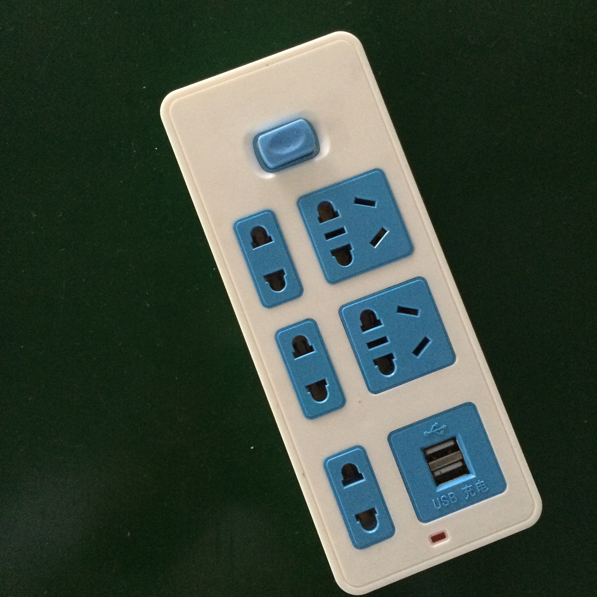 批发多功能插座8孔接线板 带usb插排 开关插座带usb充电