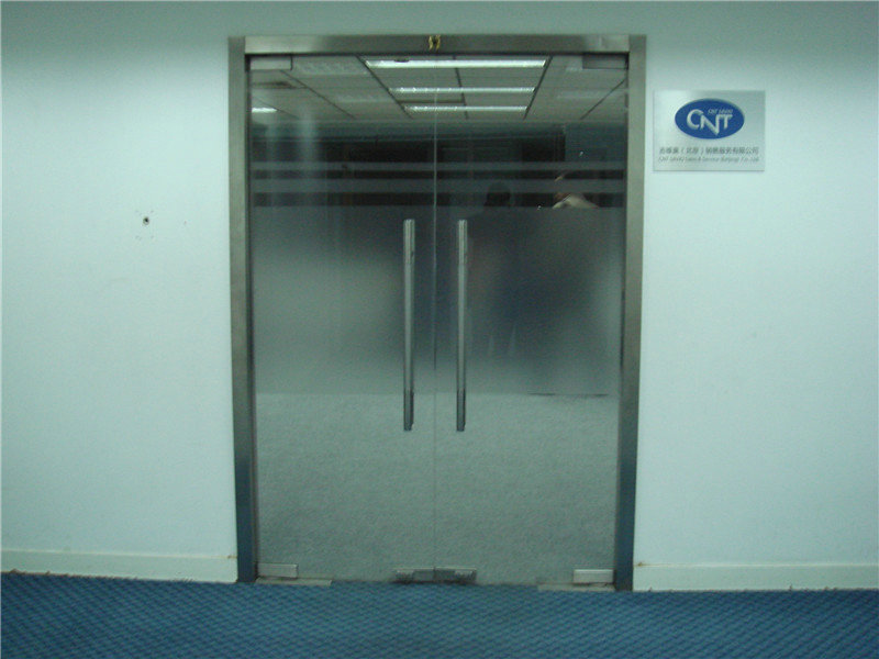 生产销售手动钢化玻璃门 办公钢化玻璃推拉门 优质钢化玻璃门