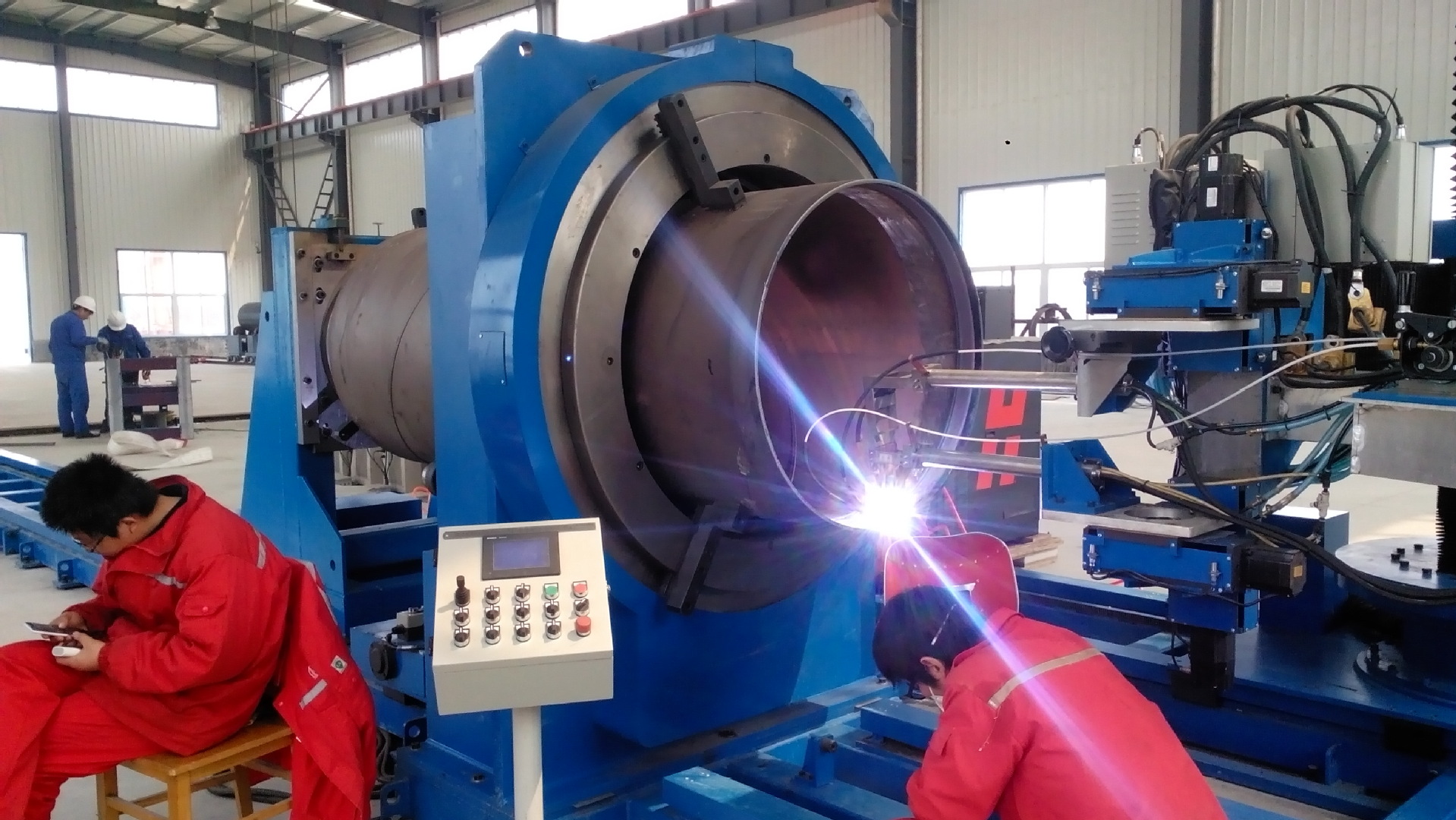 背驱式机外驱动电动自定心卡盘,焊割行业专用电动三爪自定心卡盘