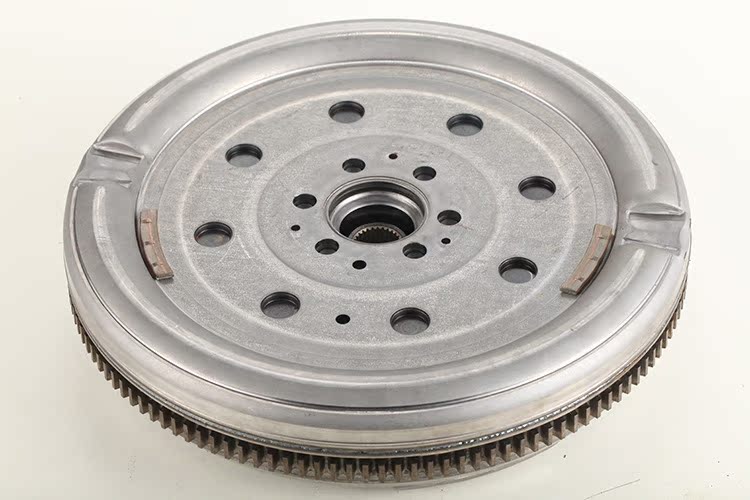8t飞轮总成 奥迪大众宝来汽车配件