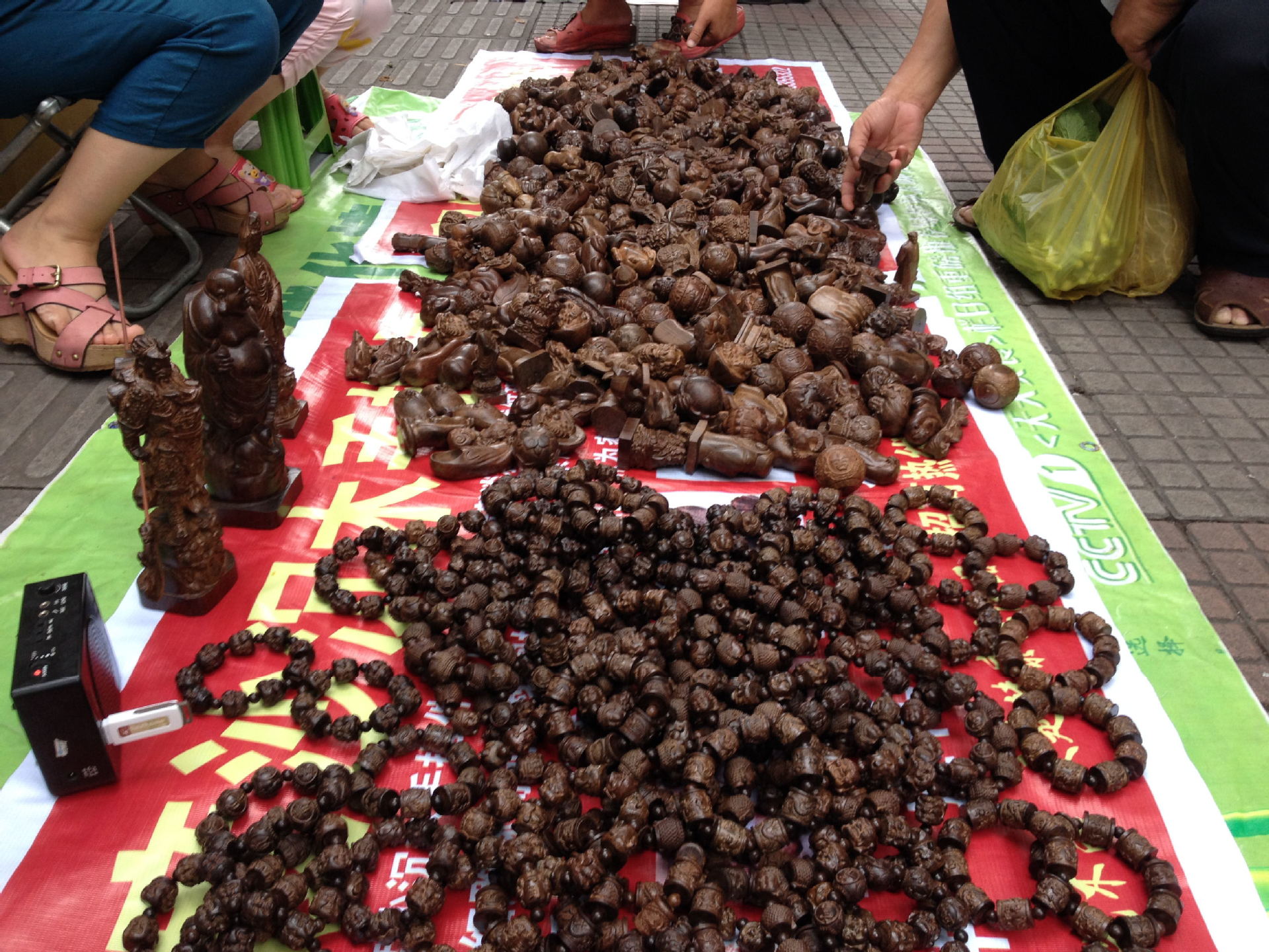 沙沉木手把件 跑江湖地摊产品 木雕 越南沉香木手把玩