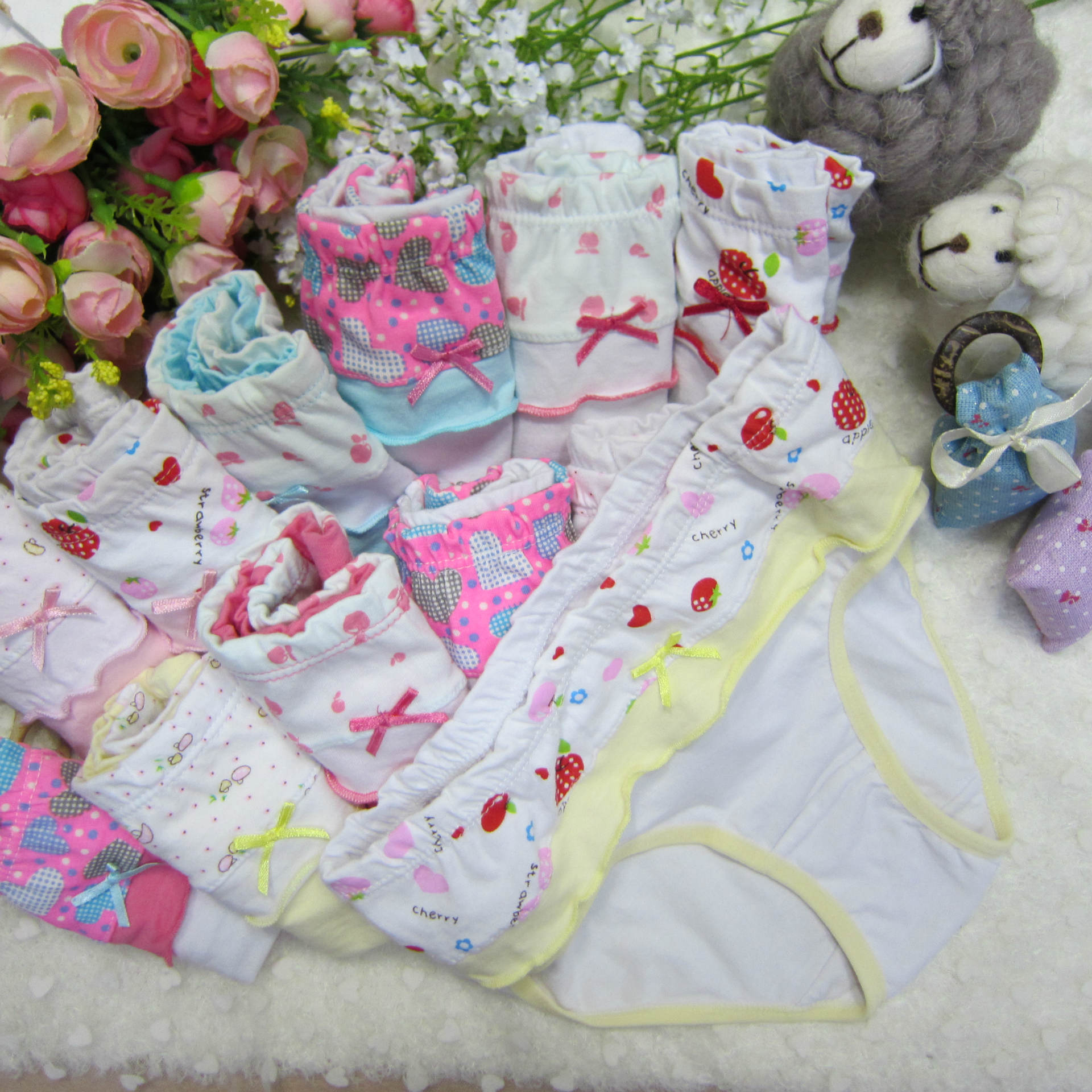 厂家供应直销儿童内裤 女童三角裤蕾丝蝴蝶结 花边全棉三角裤