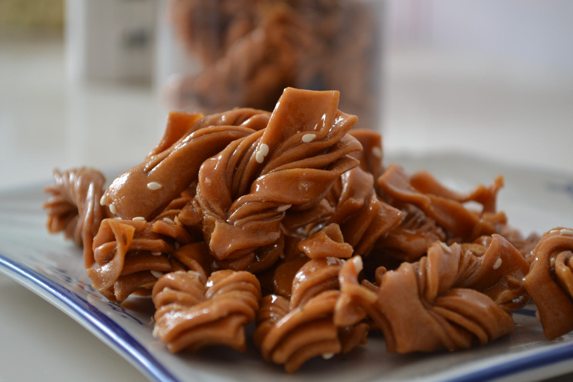 易拉罐装 老北京蜜麻花 好吃不粘牙 120g 微商食品 正规标签