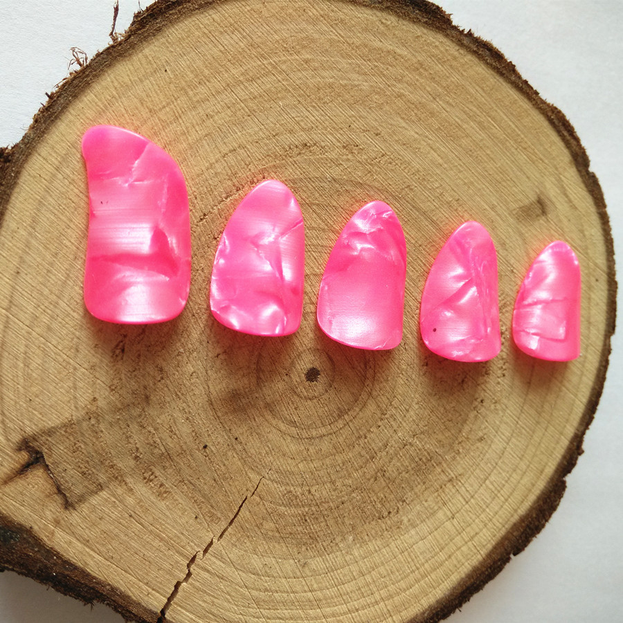 琵琶指甲七彩琵琶指甲专业演奏琵琶指甲透明琵琶指甲精品