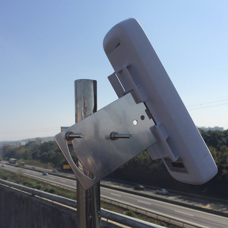 可选配可调角支架