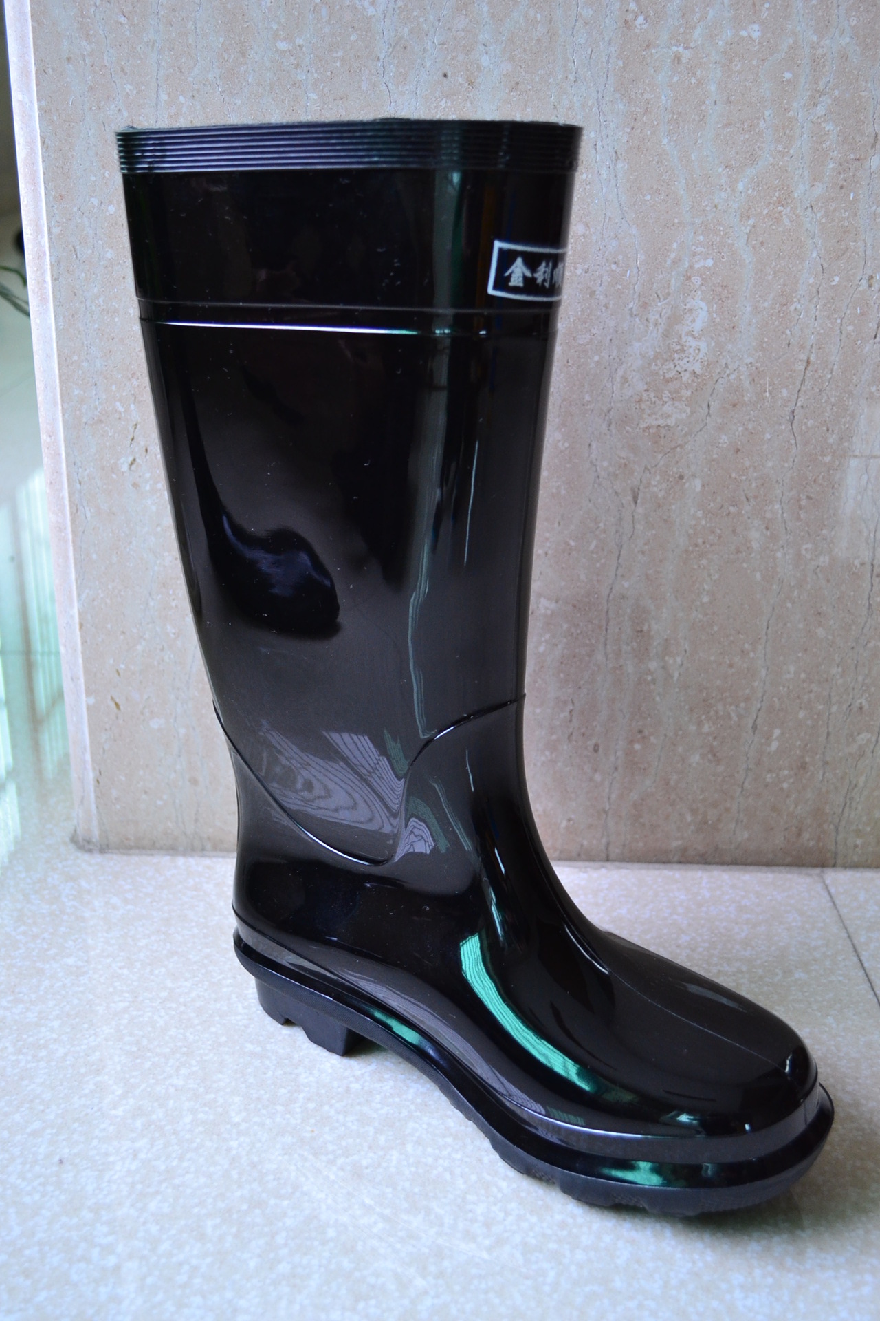 广东揭阳厂家直销 中高筒男士雨鞋 耐酸耐碱劳保雨靴 防水防滑水鞋 套