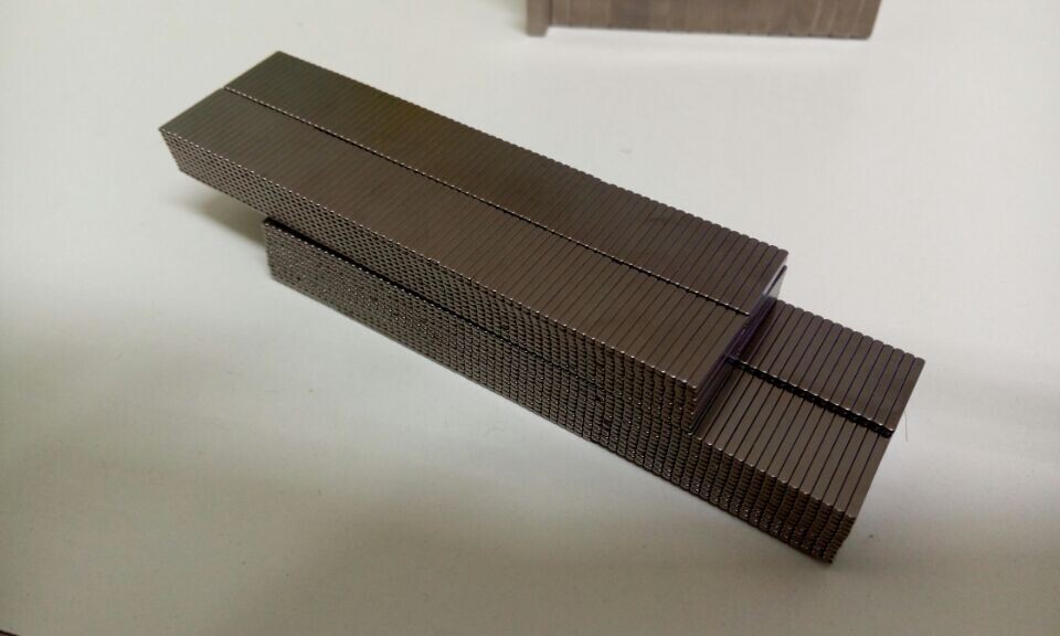 供应镀黑镍,彩锌强磁