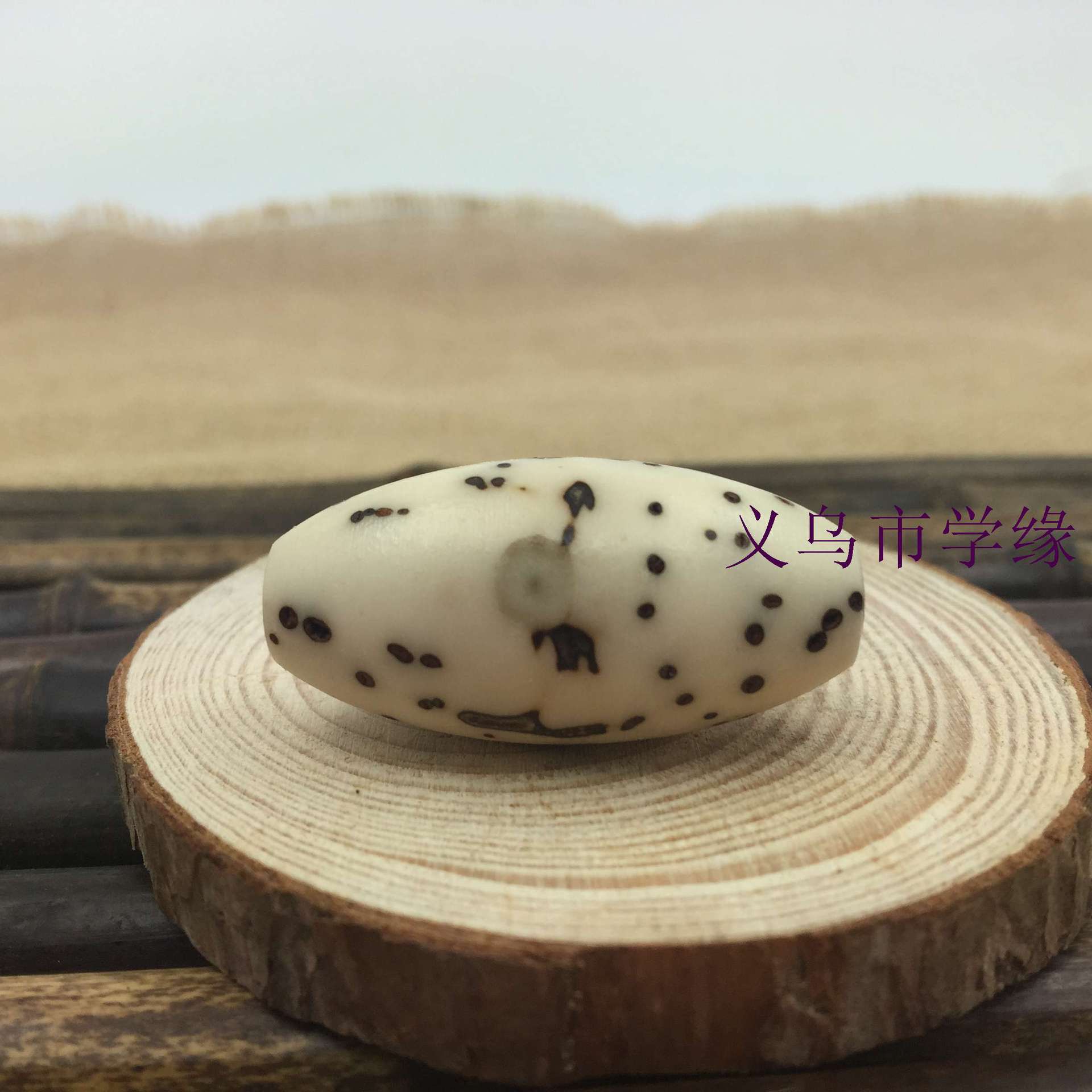 【供应】千眼雕刻天珠 橄榄形千眼菩提子 千眼天珠挂件