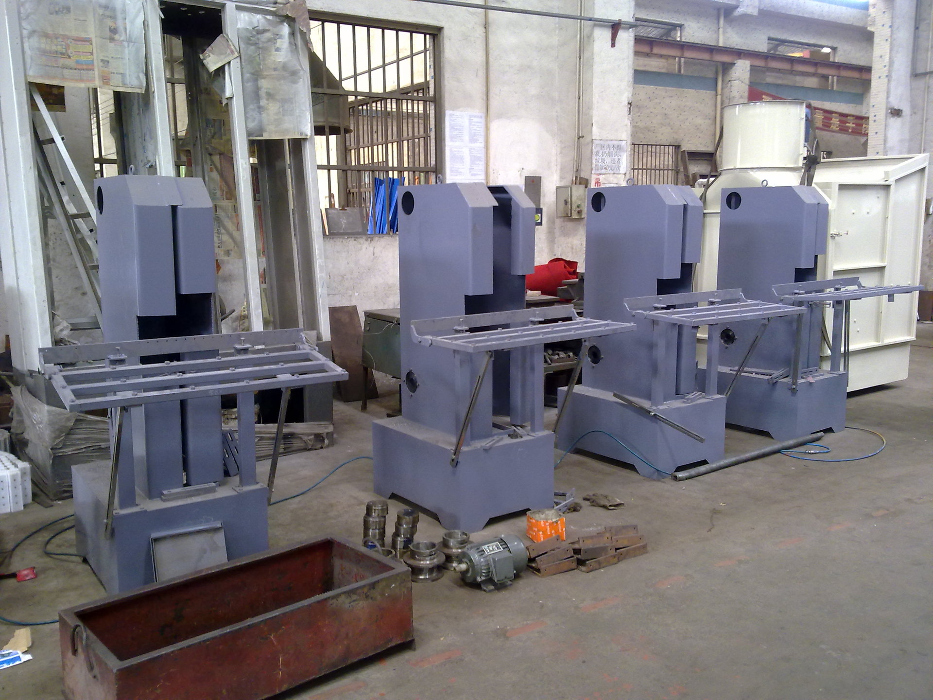 钢化玻璃砂带磨边机-门窗玻璃粗磨机砂带机