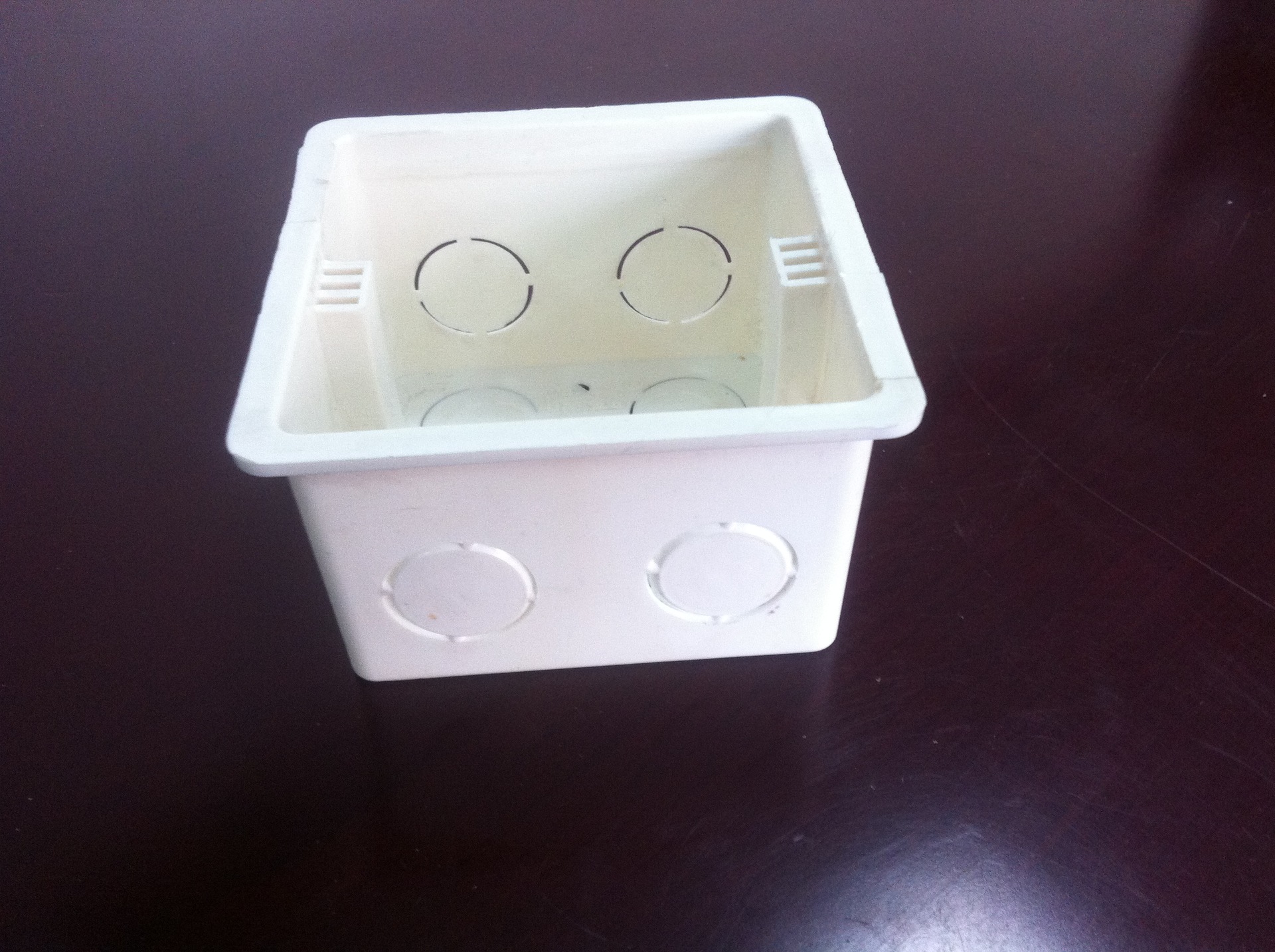 山东临沂【供应】pvc线盒 耐用pvc塑料电缆接线盒 安全绝缘电线连接