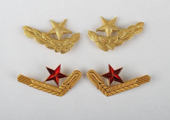 厂家生产织唛臂章 肩章 胸牌 胸牌号魔术贴等