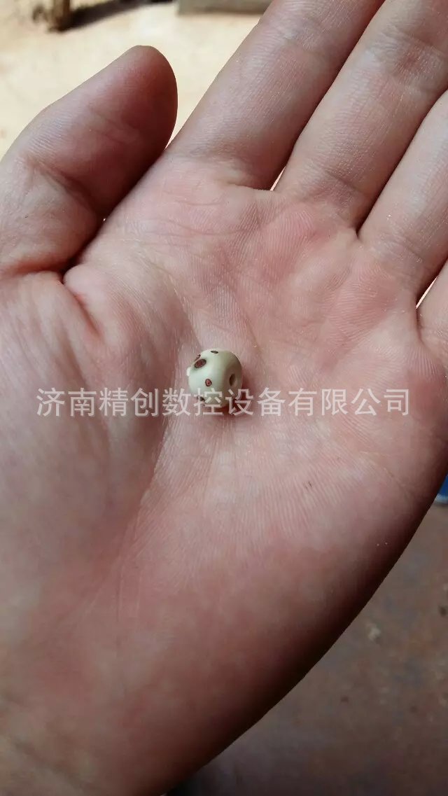 多功能数控佛珠机 全自动小型木工雕刻机 圆木珠雕刻机