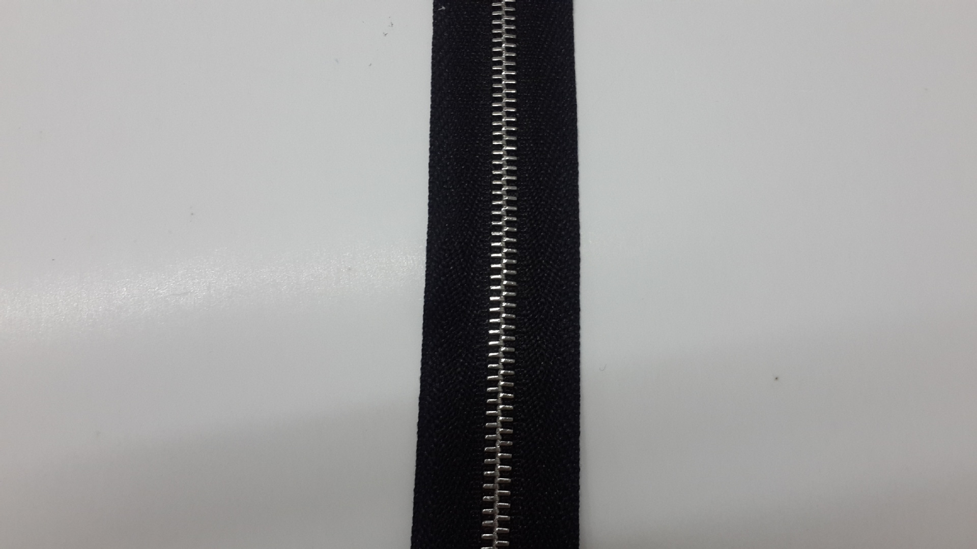 促销金属2号欧牙白金码装金属拉链 服饰服装箱包鞋靴用的码装拉链