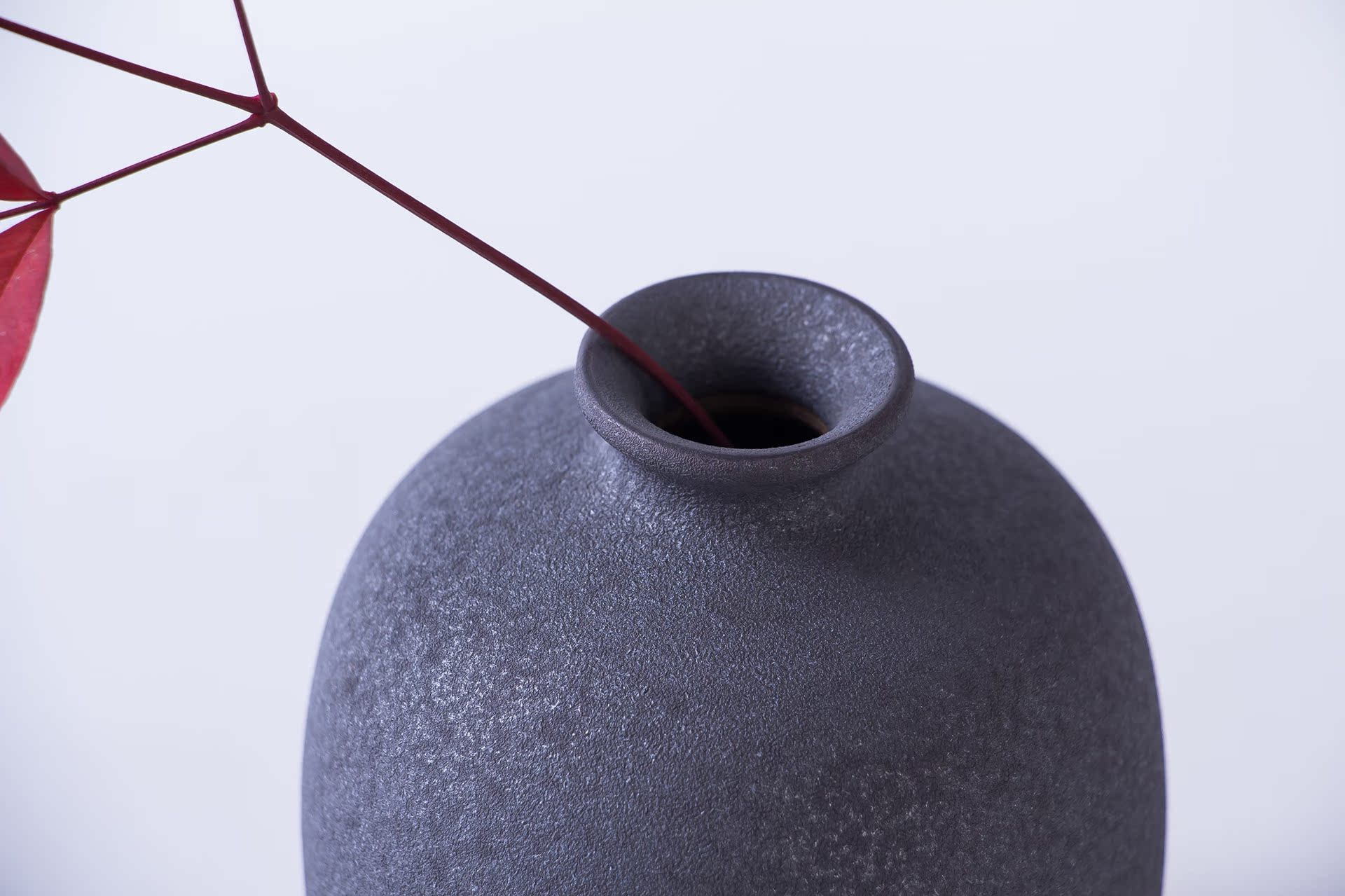 景德镇楚瓷陶瓷花瓶 手工粗陶磨砂釉仿古花插花器 台面艺术摆件