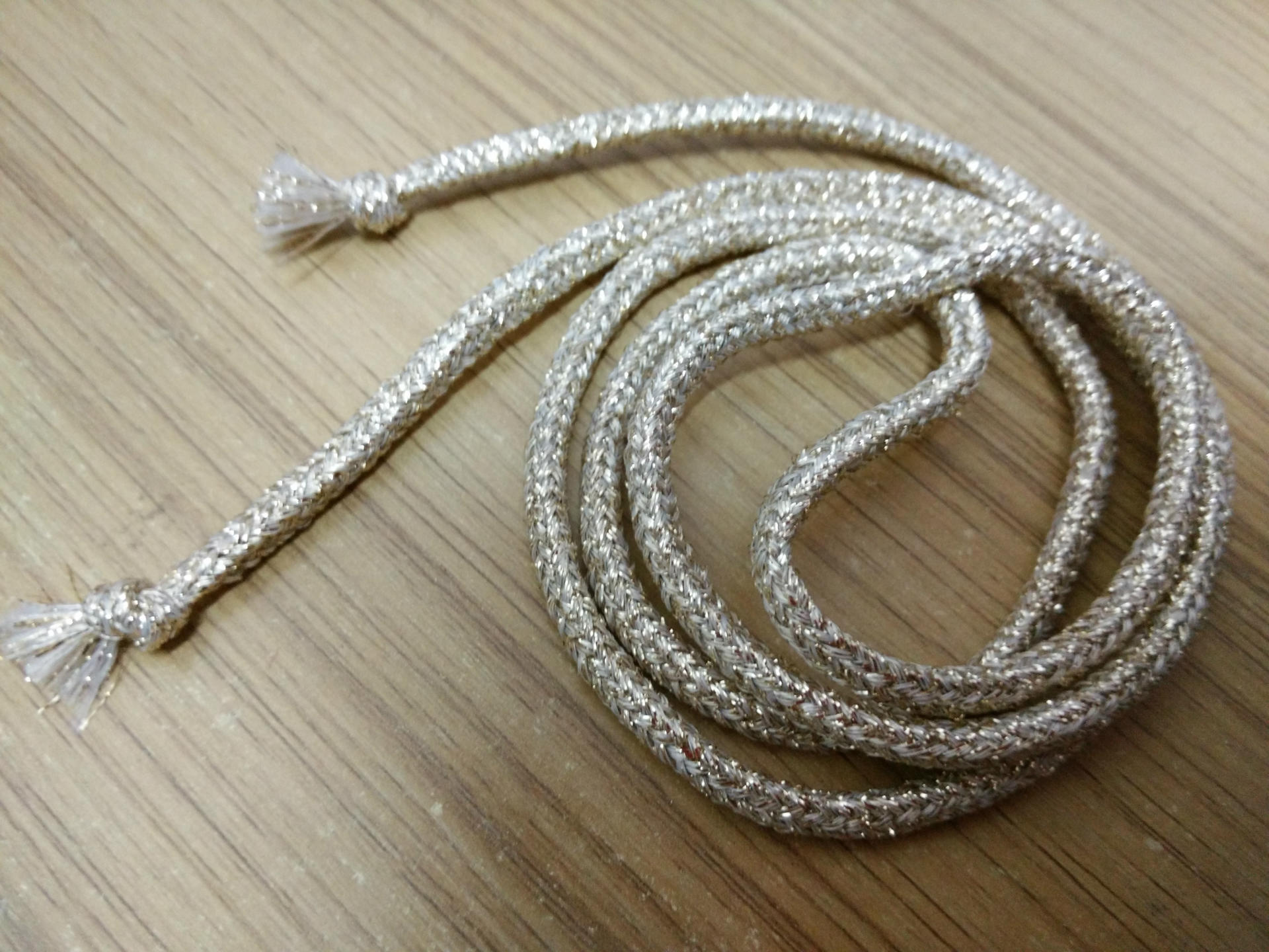 进口金属丝线绳子银色金属丝线织带金葱线批发广州佛山东莞义乌