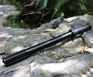 厂家直销cree正品狼牙棒强光手电筒 户外防身必备莲花攻击头