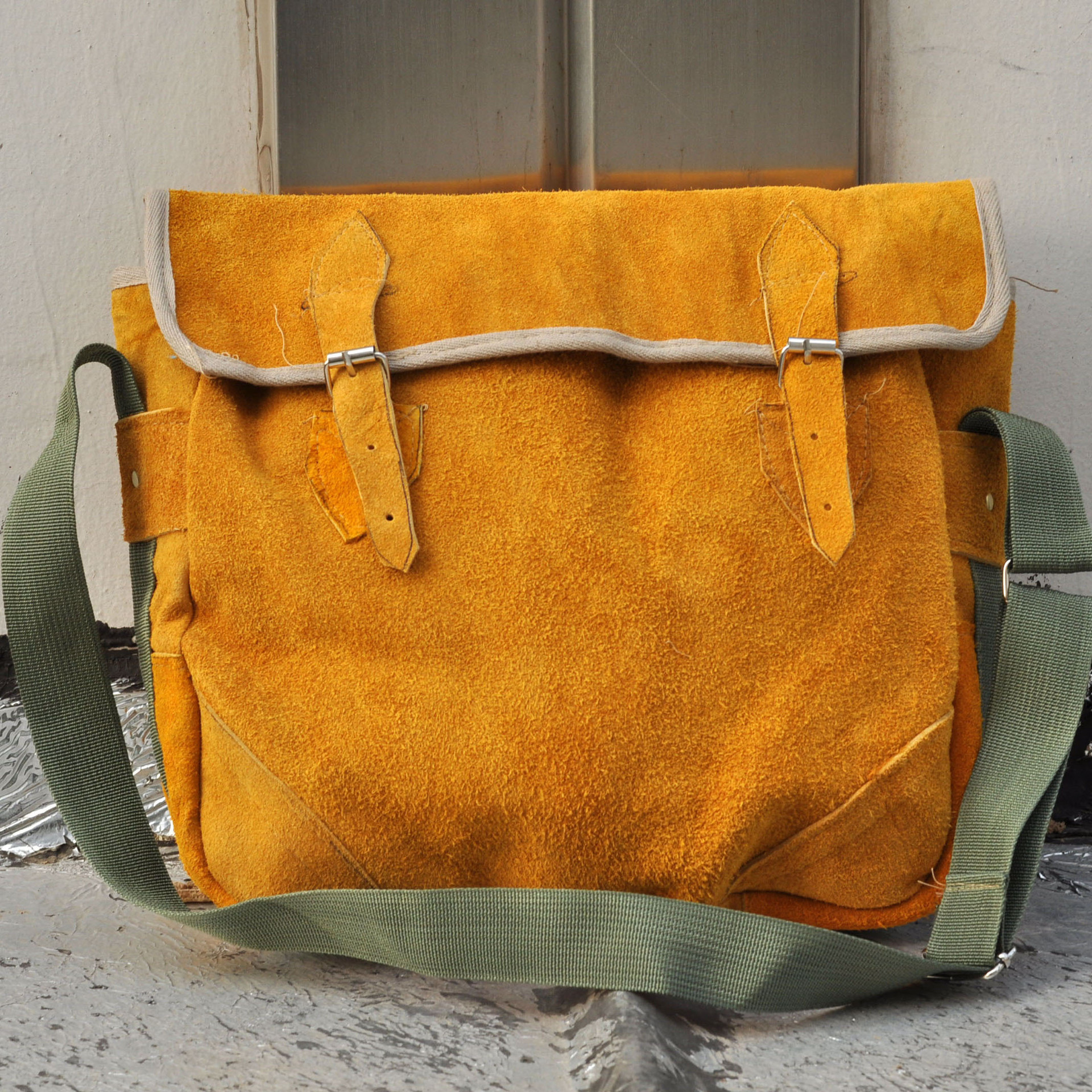 牛皮工具包 真皮 纯皮包 休闲包单肩 电工 举报