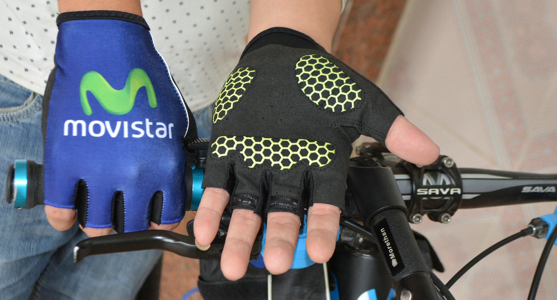 环法车队版骷髅山地自行动感单车骑行运动半指手套厂家订制现货