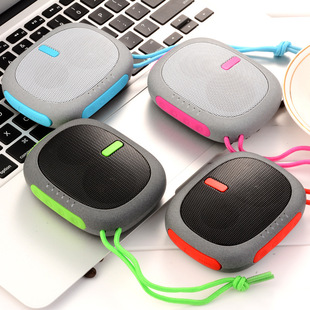 palmbox圣诞节迷你户外便携式低音炮蓝牙插卡音响带移动电源音箱