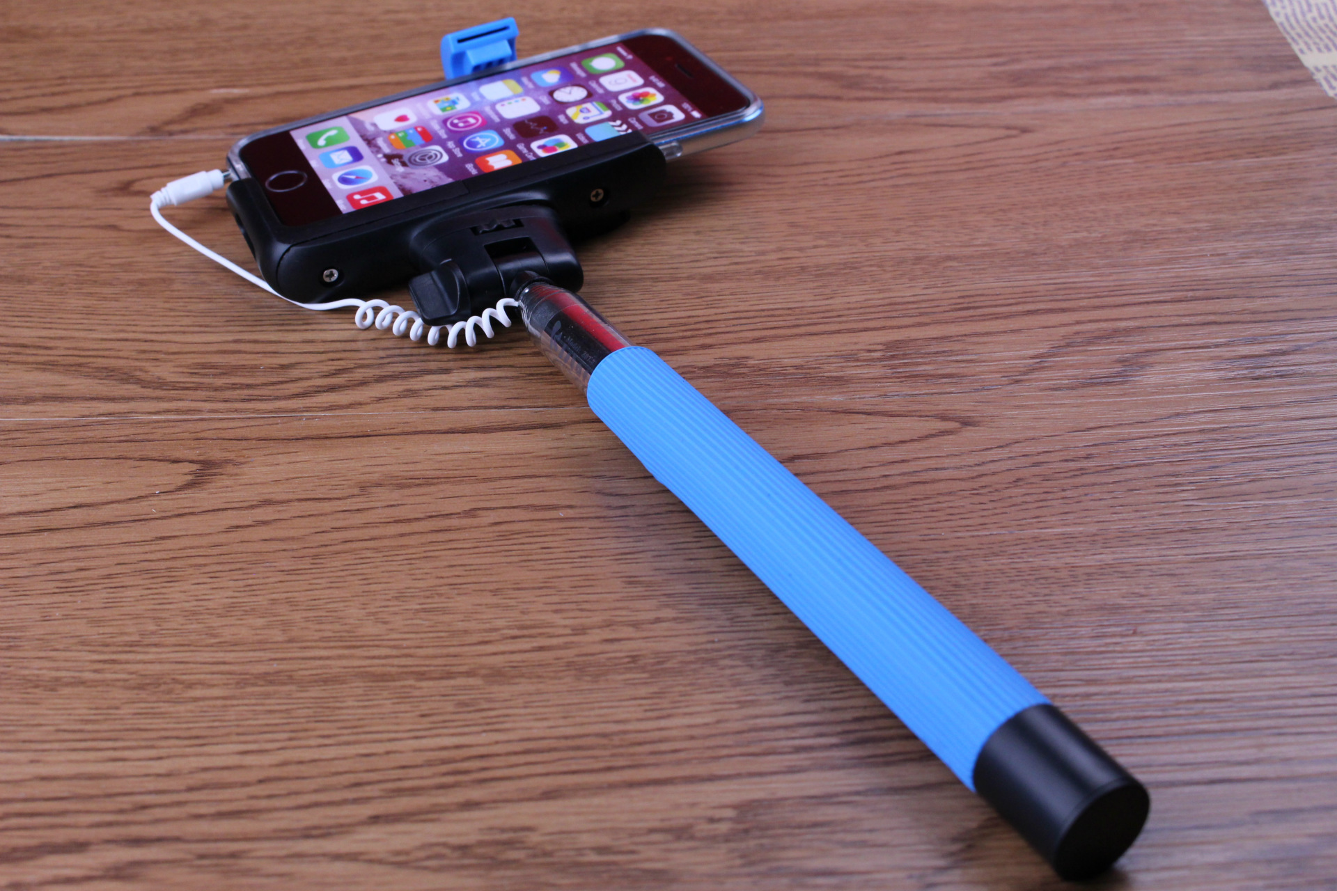 自拍神器手机线控自拍杆遥控 可伸缩杆懒人架 拍照通用