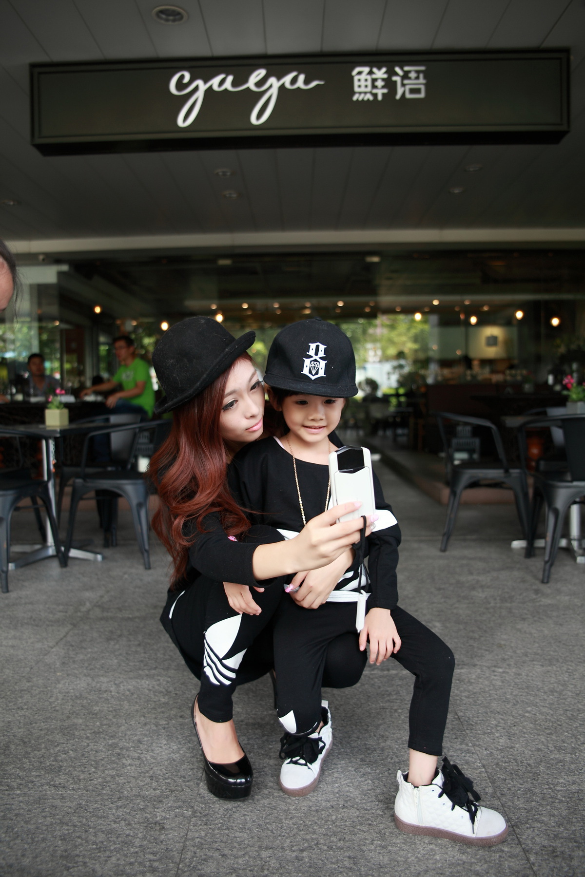 2015韩国春秋亲子装母女黑色宽松上衣亲子运动套装亲子装一件代发