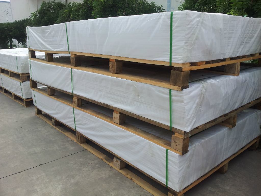 高密度交易做板材厂家|不沾泥巴pe车厢滑板/工程车专用车厢底板