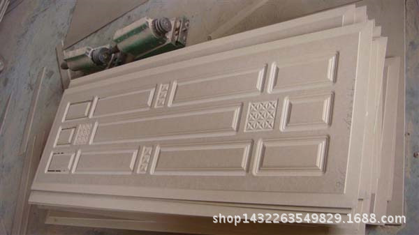 共润多头木工雕刻机 多头浮雕机电脑数控雕刻机 雕花机镂空雕刻