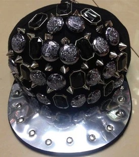 新款铆钉帽子嘻哈hiphop街舞棒球韩版潮流带刺朋克平檐钉子帽批发