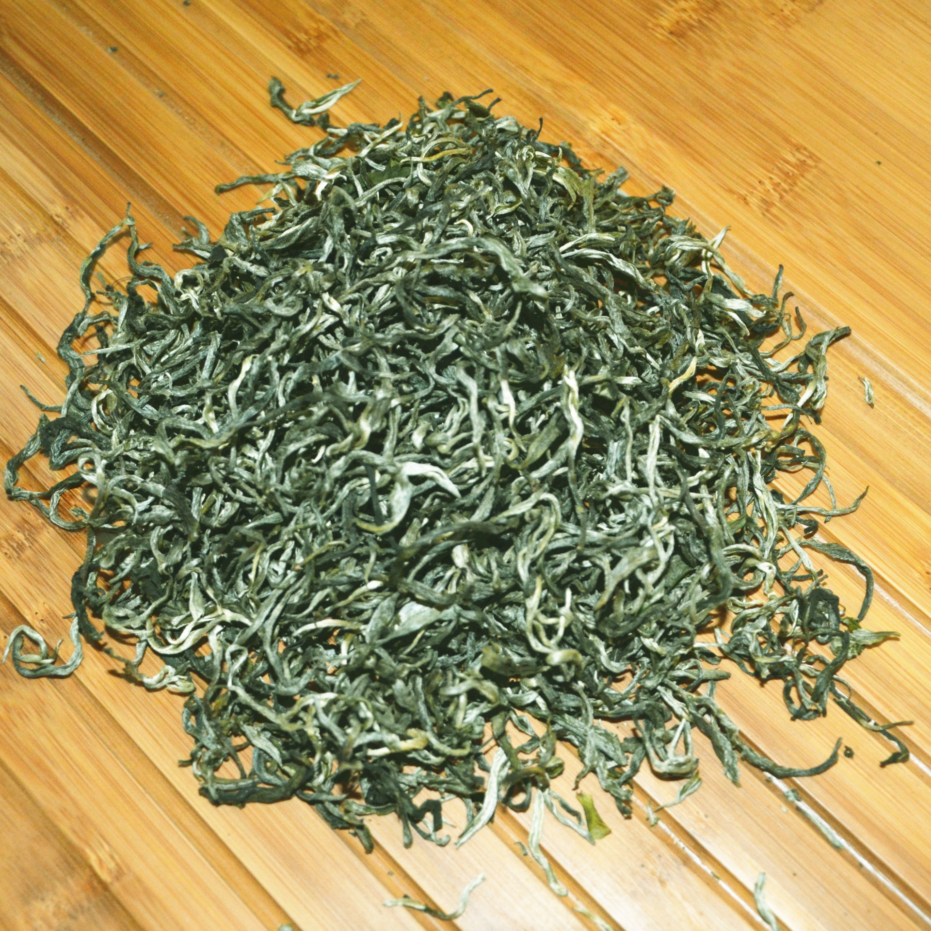 广西特产凌云白亳茶厂家直销 一级毛峰批发 散装茶叶高山 绿茶