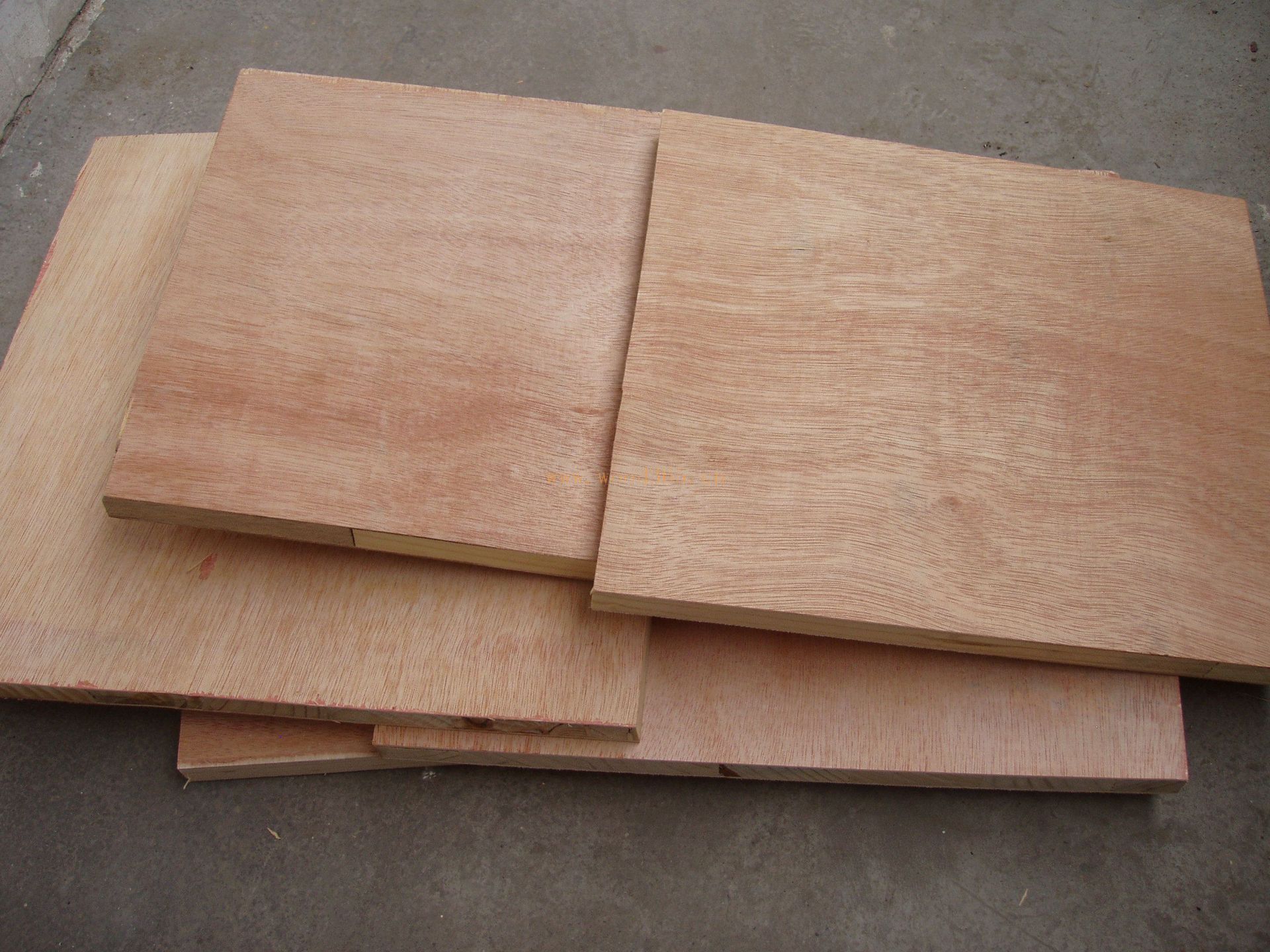 高档木饰面用柳桉芯细木工板e1级 双面