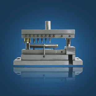 汽车钣金模具 不锈钢管冲孔模具 农机五金冲压模具
