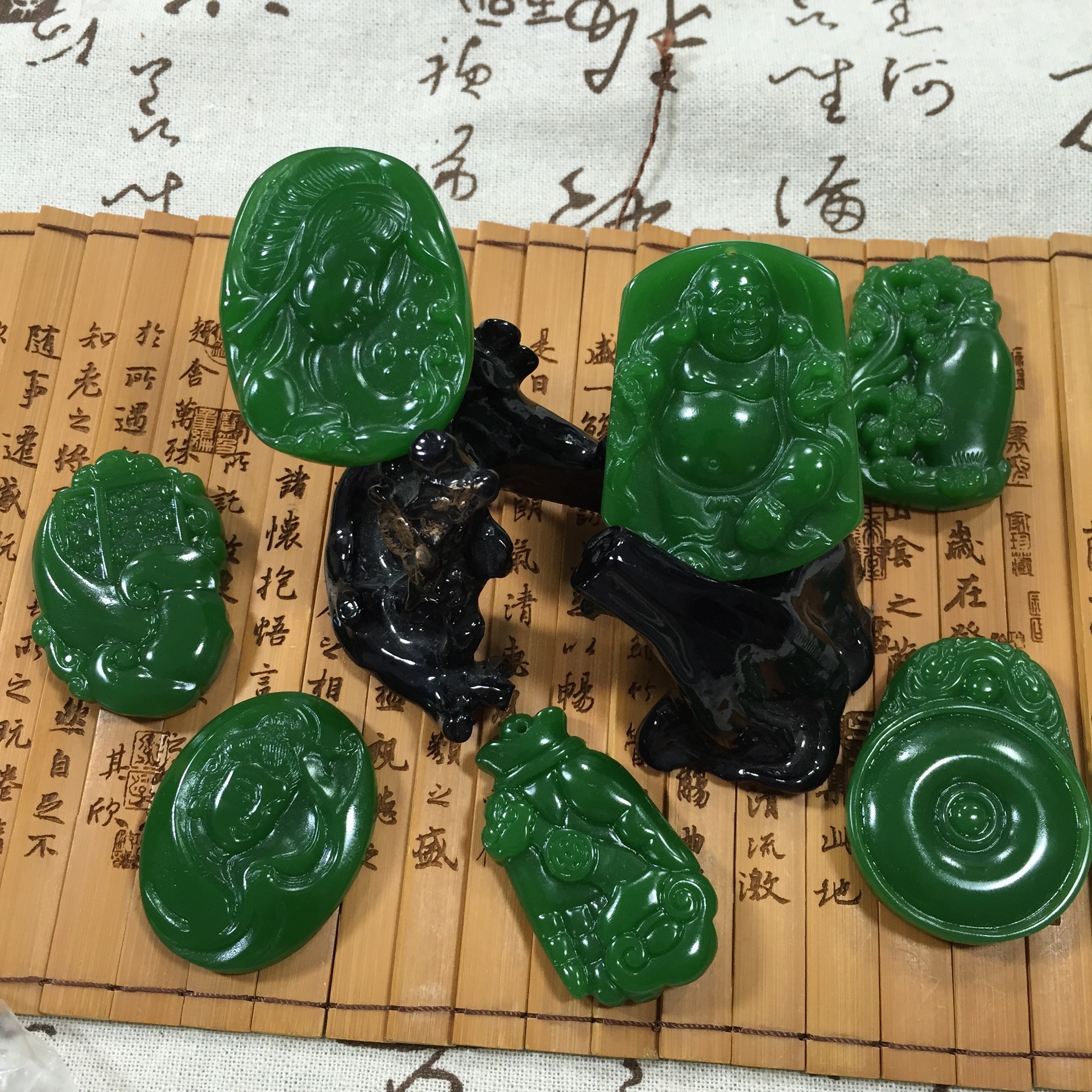 晓迪玉器直销批发 碧玉佛 外蒙料 高仿碧玉挂件佛和田玉佛合成料