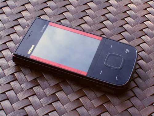 背面有点丑 诺基亚5330xm全方位真机赏    手机频道